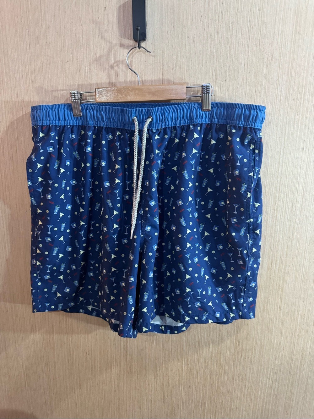 Men's Rainforest Navy Blue Cocktail Printed Swim Trunks Size XL